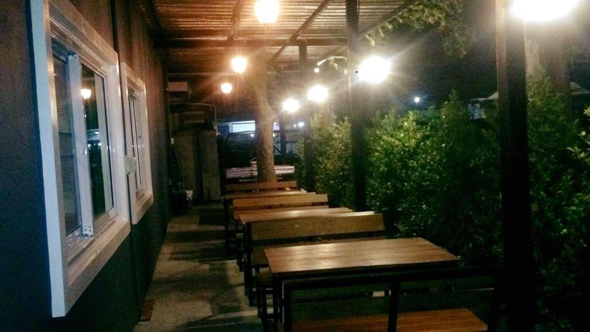 呵叻 昆青年旅馆酒店 外观 照片